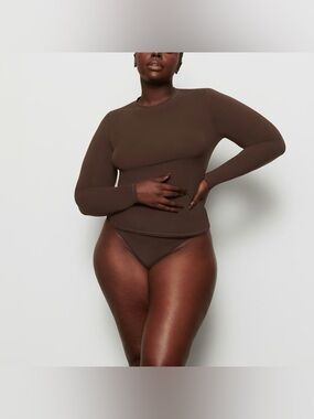 SKIMS Fits Everybody Long Sleeve T-Shirt Cocoa Brown Size Large
